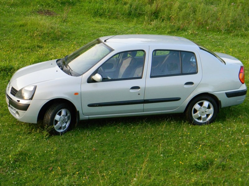 Renault symbol 2008 салон