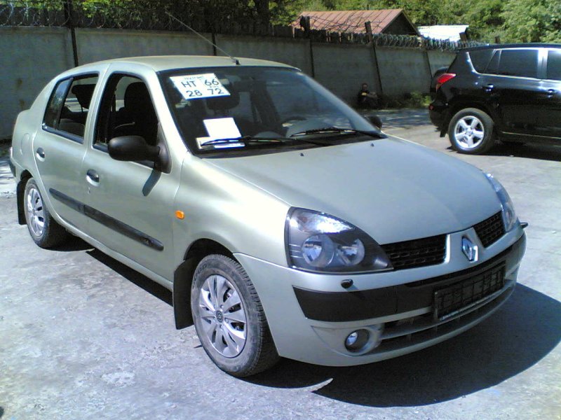 Renault Clio symbol 1.4 2001
