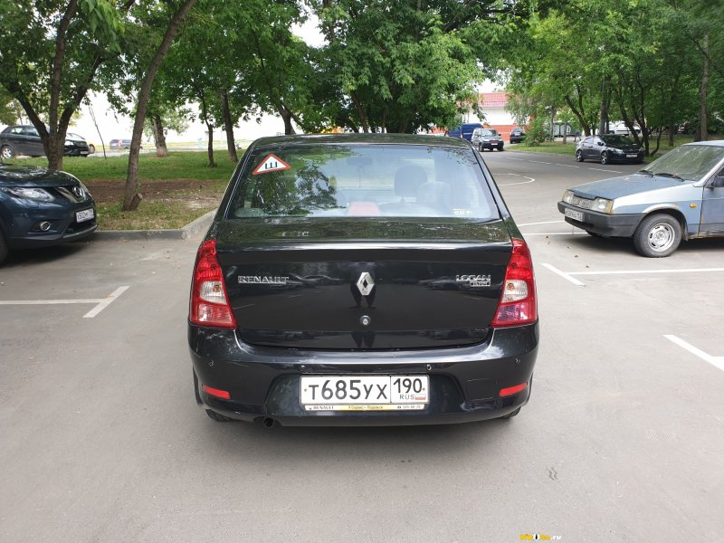 Renault Logan 2012