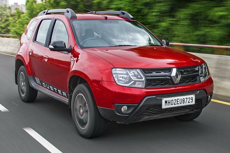 Renault Duster красный