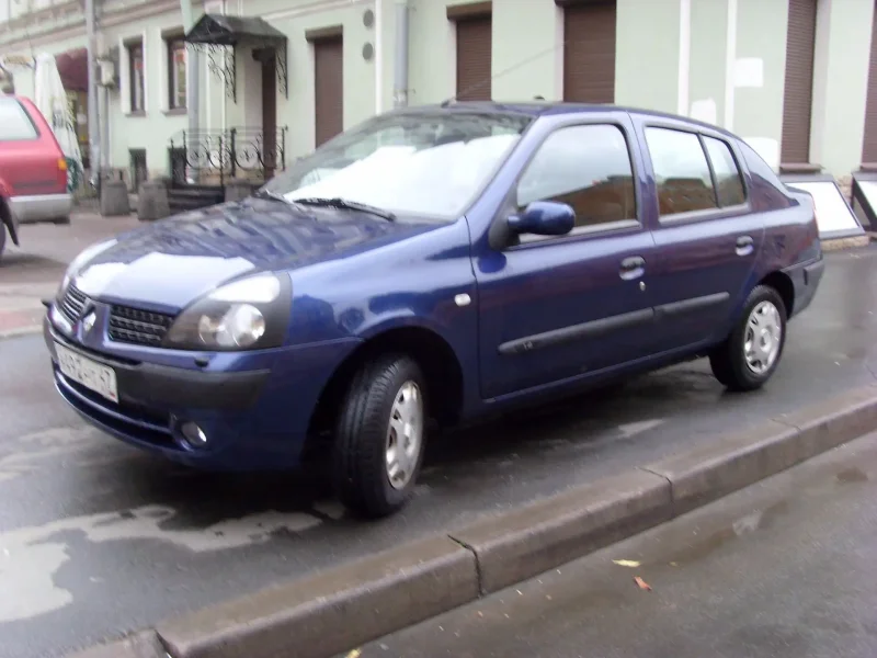 Renault symbol 2010
