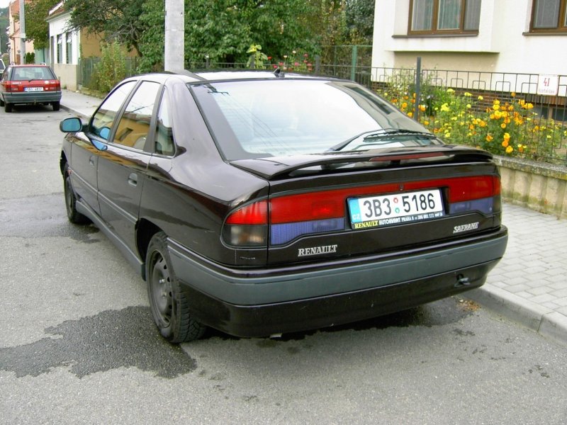Renault Safrane 1992