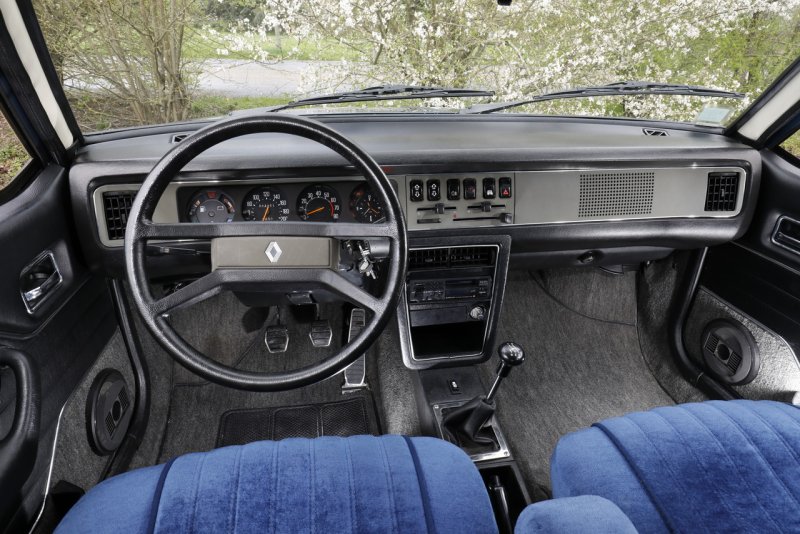 Renault 25 1984 салон