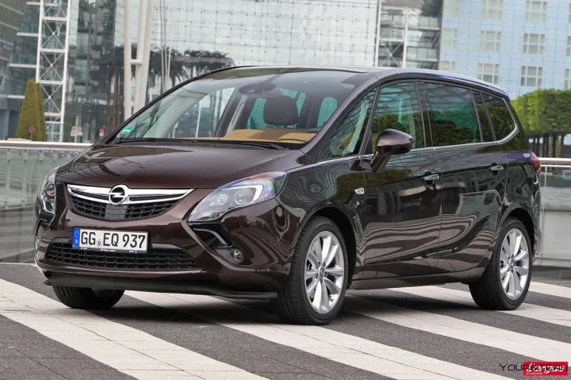 Opel Zafira Tourer 2013