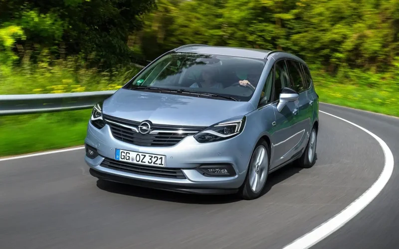 Opel Zafira 2016