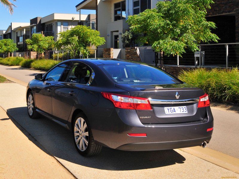 Привет Renault Latitude