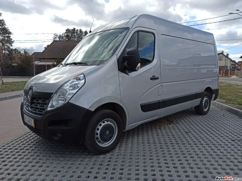 Renault Master красный 2000