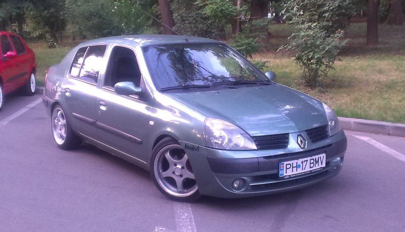 Renault Clio symbol 2005