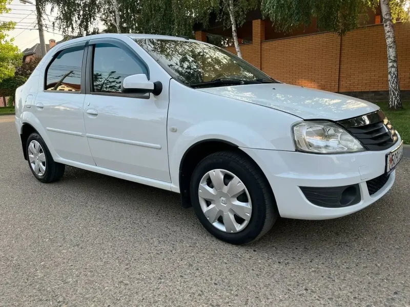 Рено Логан 2013 год белый. Renault Logan 2013. Рено Логан 2013 года. Рено Логан 2013.