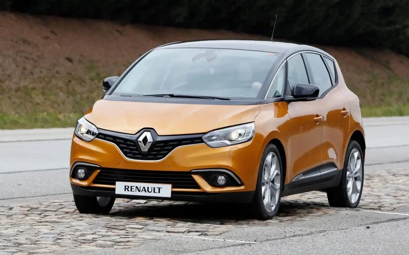 Автомобиль Renault Scenic