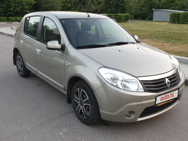 Renault Sandero 2012