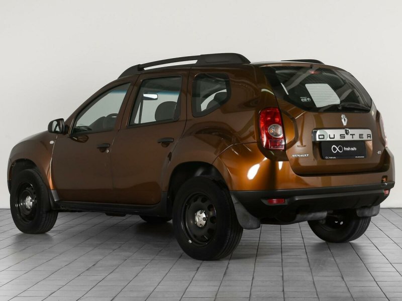 Renault Duster коричневый