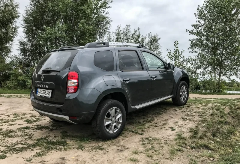 Renault Duster Grey