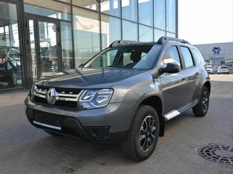 Renault Duster серый металлик