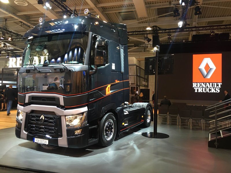 Renault t High 520 кабина