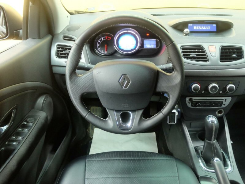 Renault Fluence 2014 салон