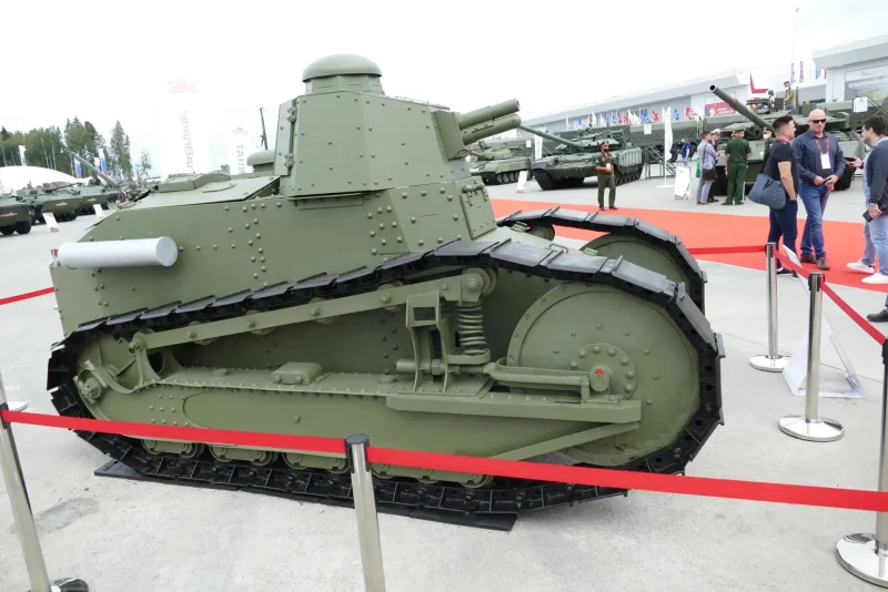 Русский Рено танк