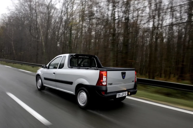 Dacia Logan пикап