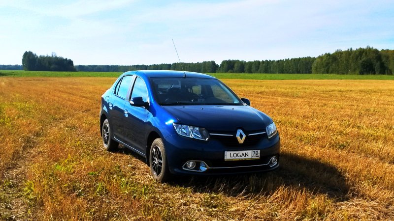 Renault Logan 2 синий