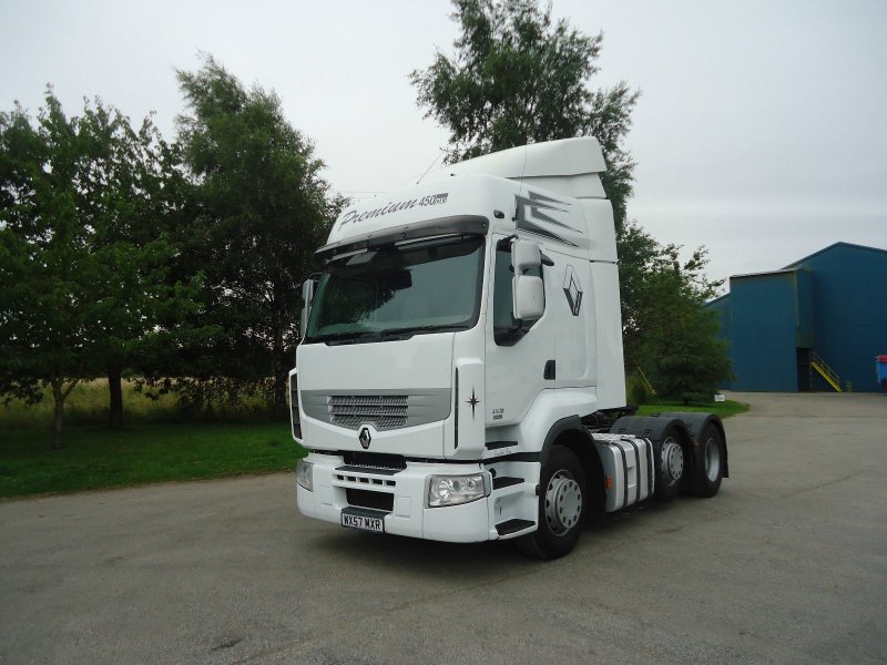 Renault Premium Tuning