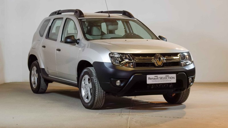 Renault Duster зеленый