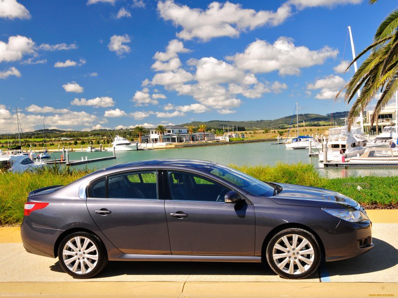 Renault Latitude 2010