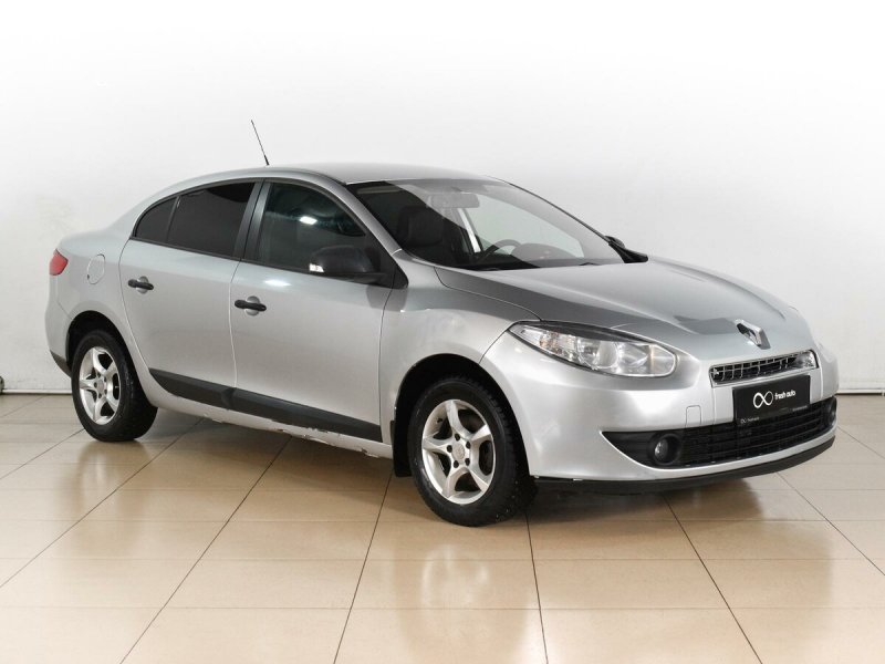 Renault Fluence 2011 салон