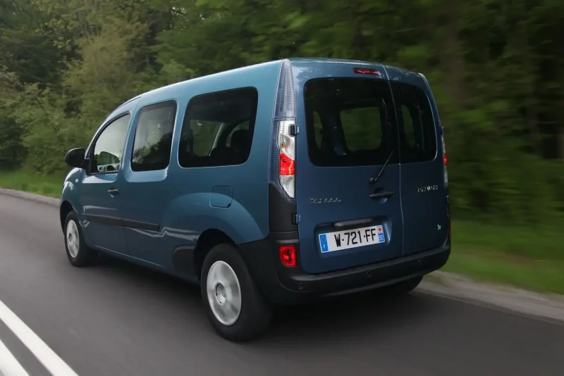 Renault Kangoo (модели с 2005 по 2011)