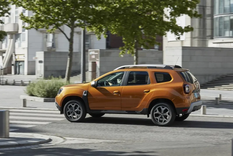 Renault Duster 2021 оранжевый