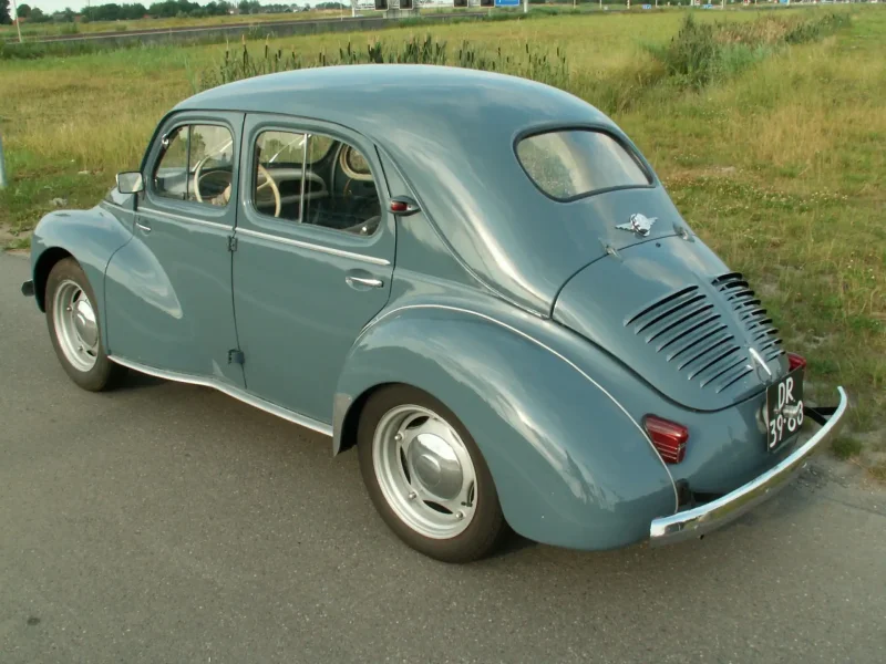 Renault 4cv (1947-1961)