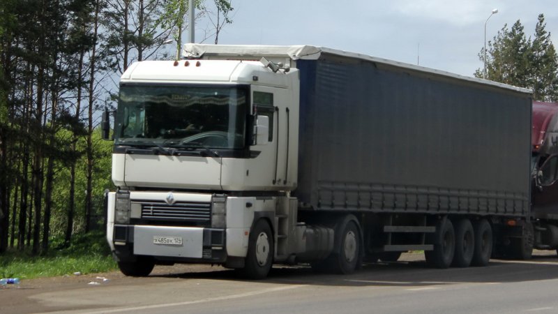 Renault Magnum AE