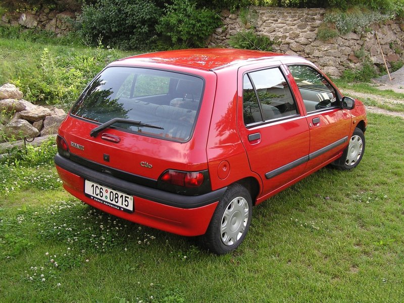 Renault Clio 1.2 МТ 1998