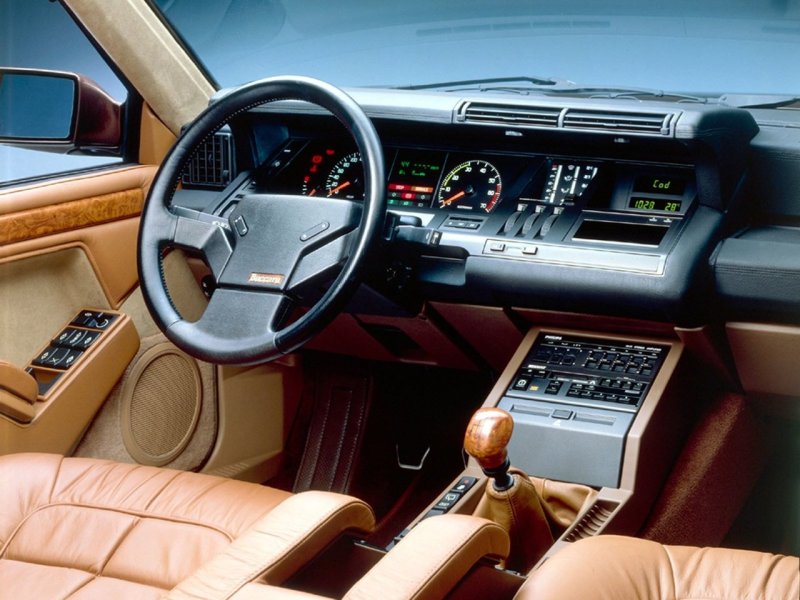 Renault 25 Baccara Interior