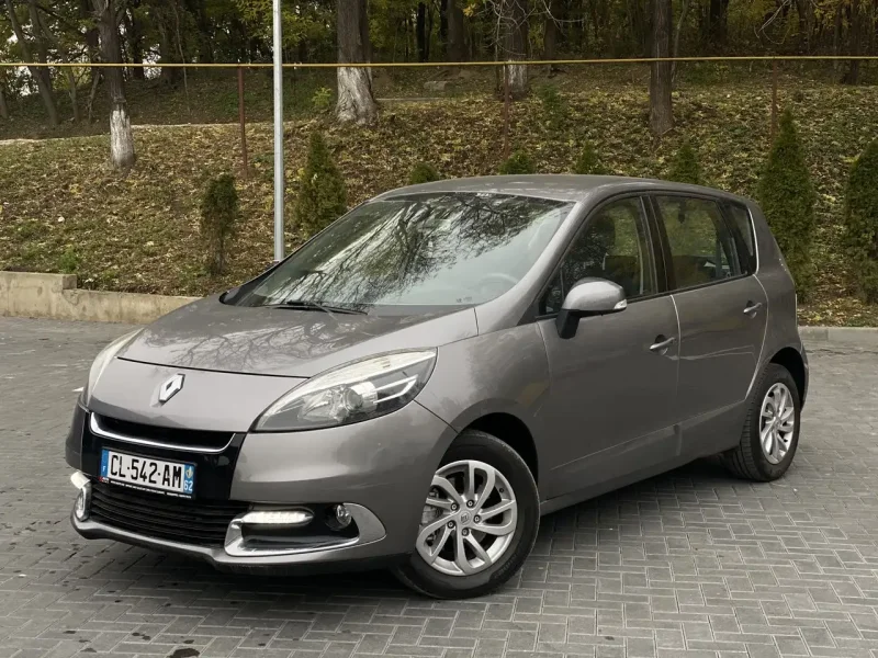 Renault Grand Scenic 2014 салон