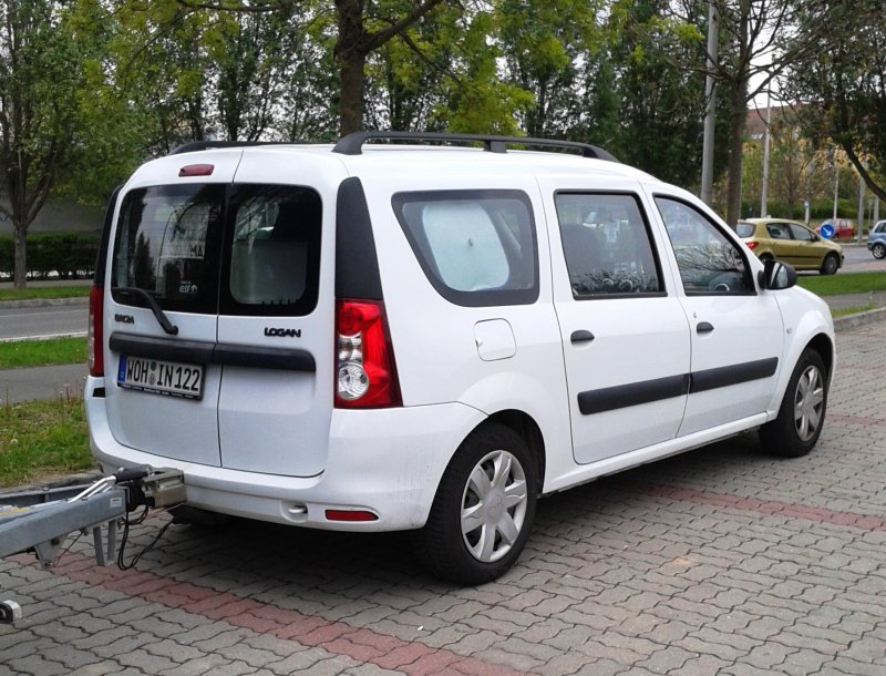 Dacia Logan MCV универсал