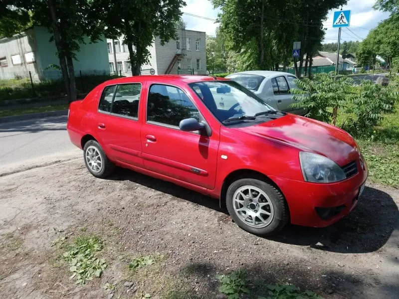 Renault symbol 1 поколение