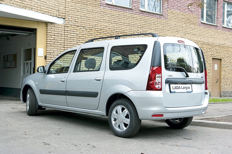 Dacia Logan и Лада Ларгус