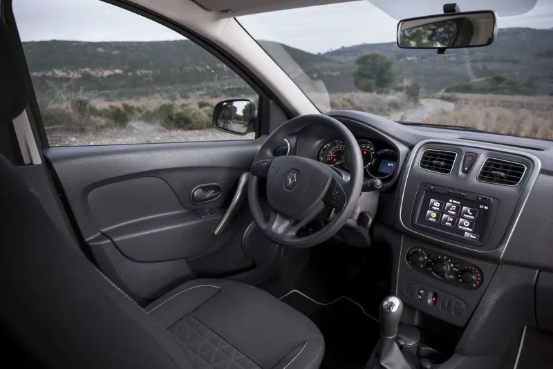 Renault Logan Stepway салон