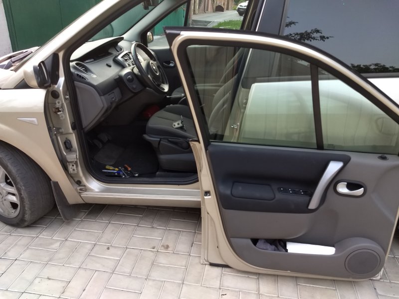 Renault Logan 2014 обшивка двери