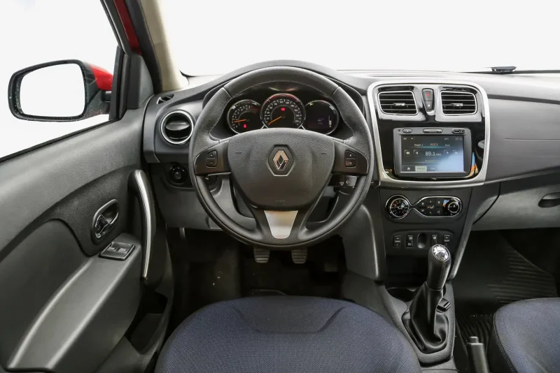 Renault Sandero 2 салон