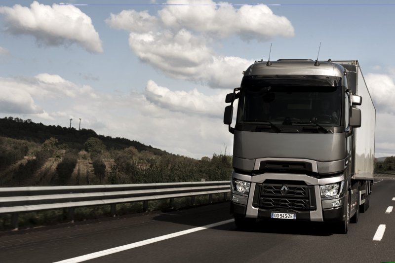 Renault Trucks фуры