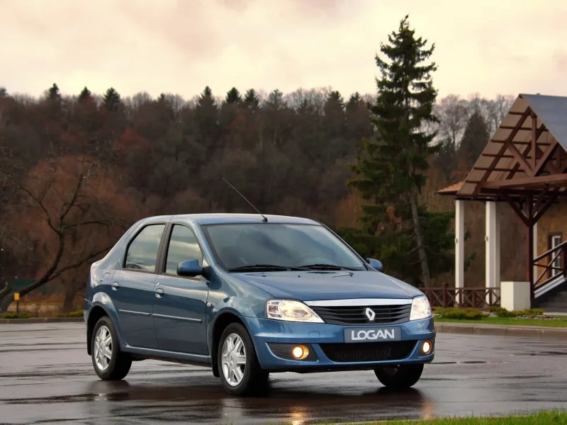 Renault Logan 2013