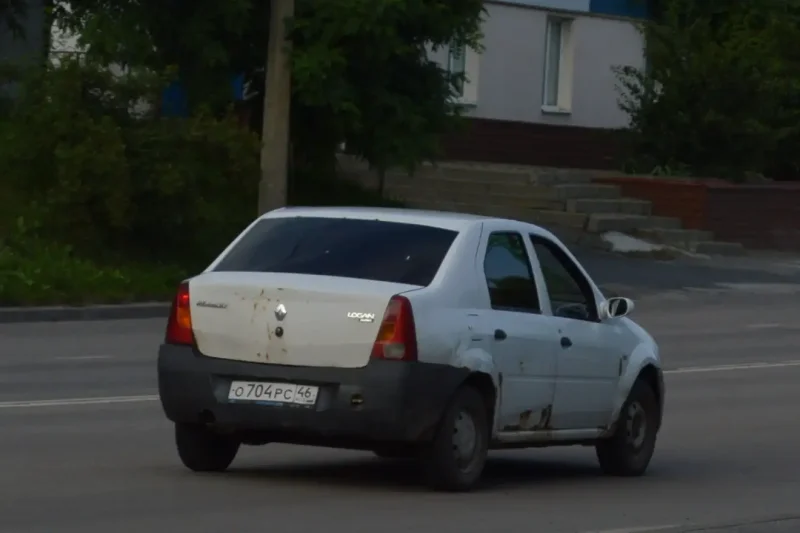 Машина Renault