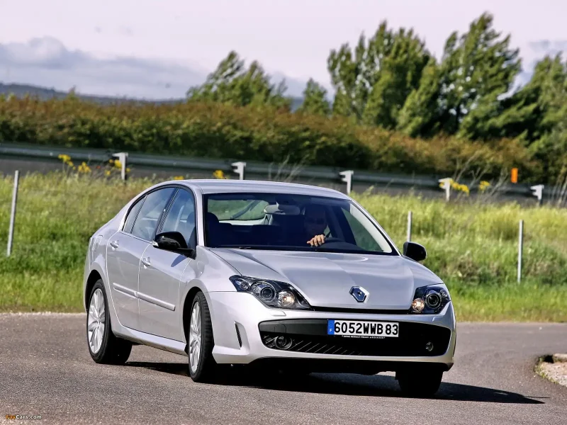 Renault Laguna хэтчбек