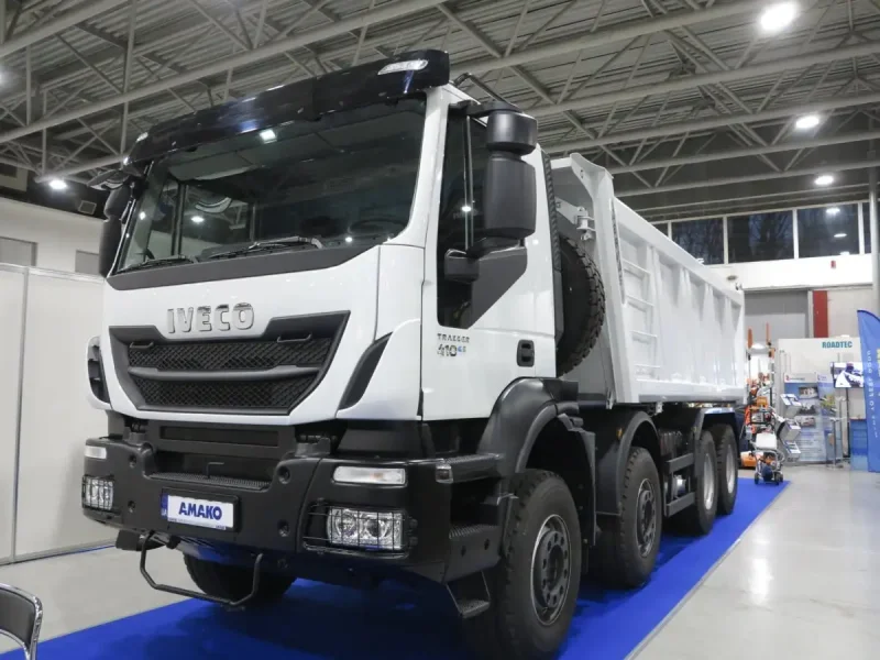 Самосвал Renault Trucks k 440 8х4