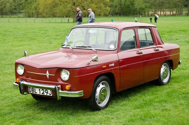 Renault 8 and 10