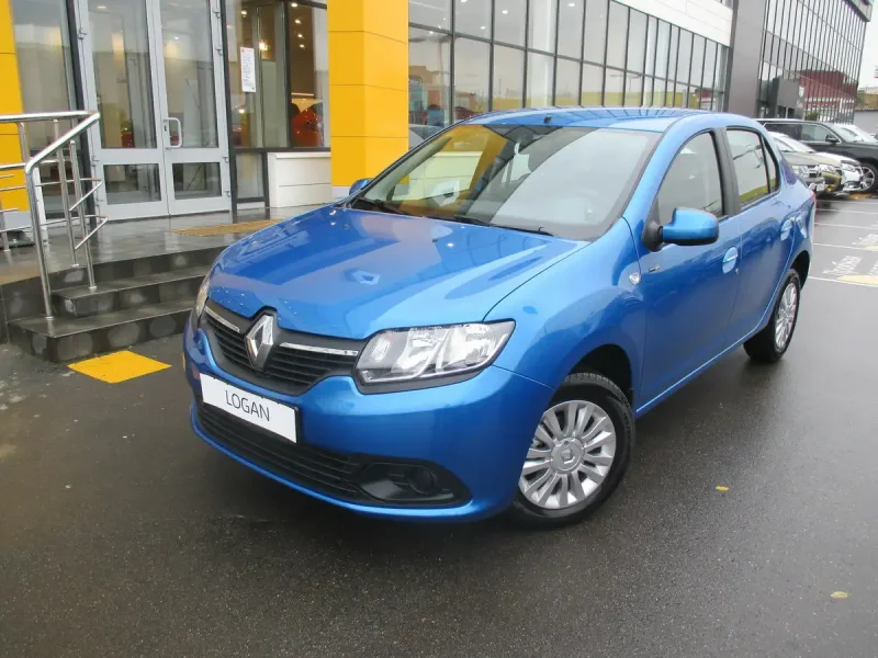 Renault Logan 2015 синий