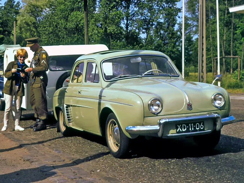 Renault Dauphine 1951