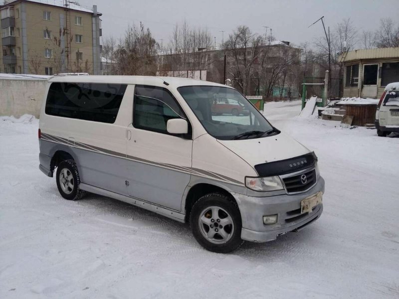 Мазда Бонго Френди 2001