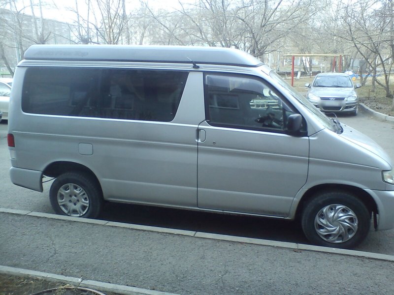 Mazda Bongo Friendee 2001